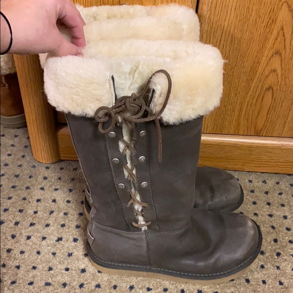 Upside tall Ugg’s